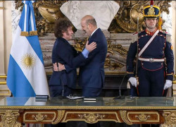 Sturzenegger asumiendo como ministro de Milei